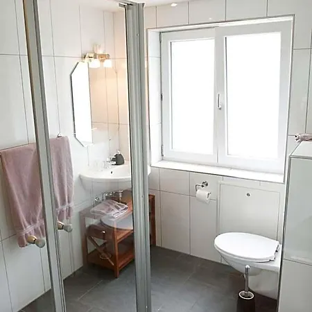Hirschen 3*