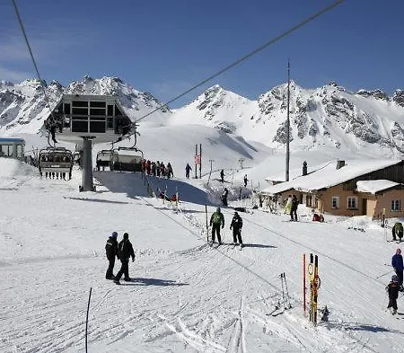 Hotel Hirschen 3*